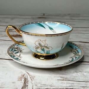 Royal Classic VTG Teacup Saucer Set Blue Iris Floral Gold Trim Bone China OS